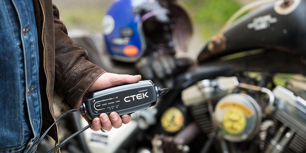 Зарядное устройство СТЕК CT5 Powersport 40-310